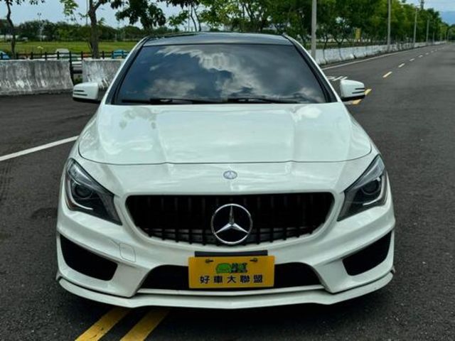 M-BENZ賓士 CLA250  第3張相片