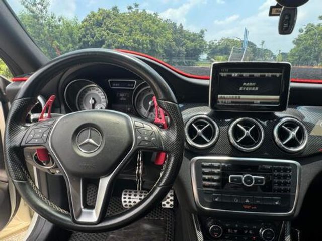 M-BENZ賓士 CLA250  第11張相片