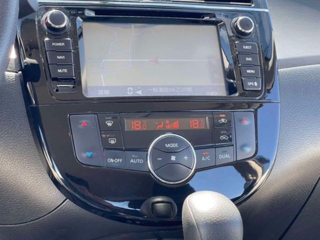 NISSAN日產 TIIDA  第7張相片