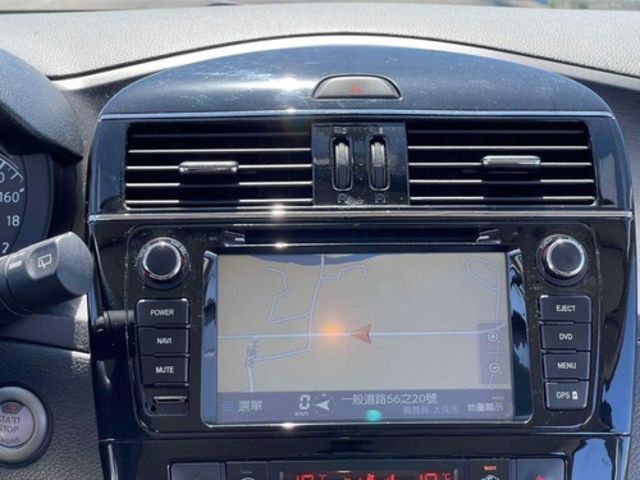 NISSAN日產 TIIDA  第10張相片
