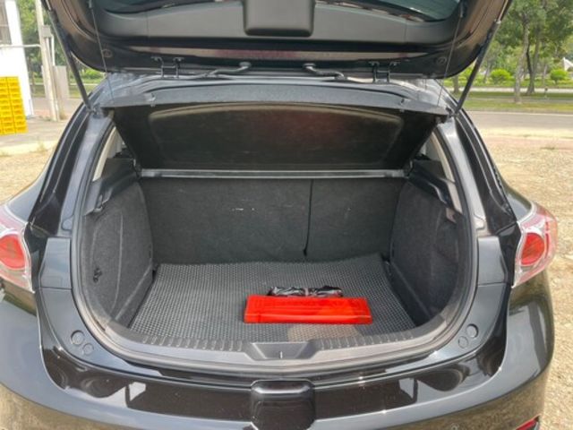 MAZDA馬自達 MAZDA 3  第14張相片