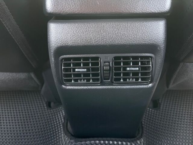 NISSAN日產 TIIDA  第7張相片