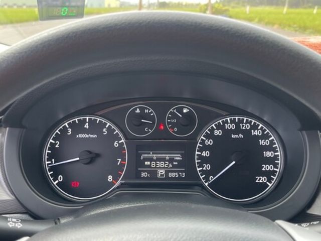 NISSAN日產 TIIDA  第10張相片