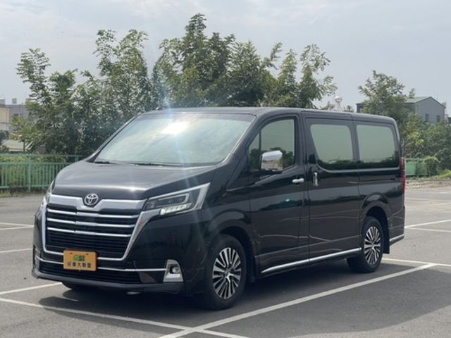 TOYOTA豐田 GRANVIA  第1張相片