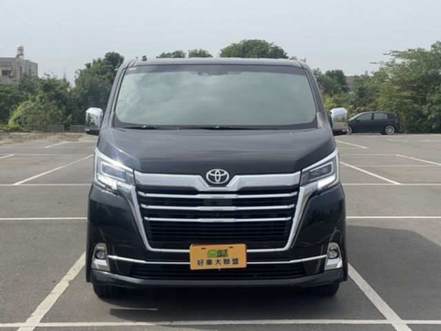TOYOTA豐田 GRANVIA  第2張相片