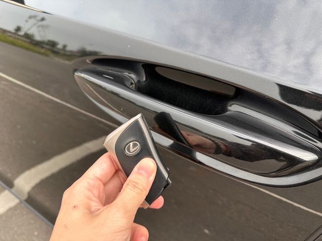 LEXUS凌志 ES250  第12張相片