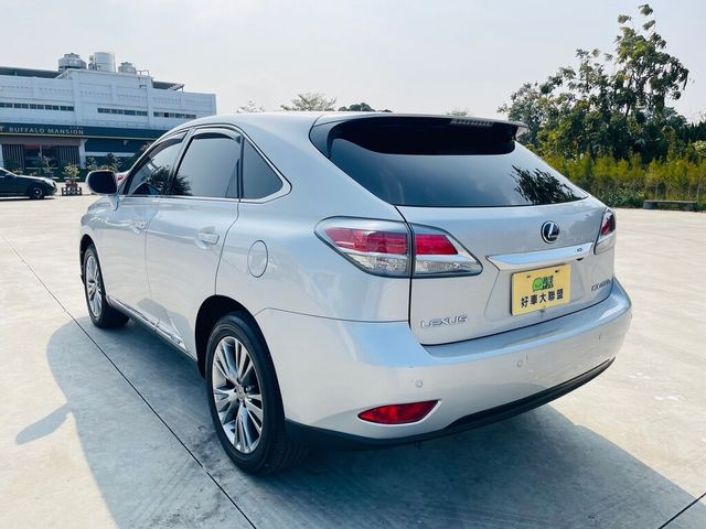 LEXUS凌志 RX450H  第19張相片