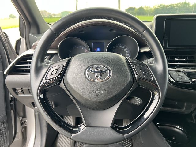 TOYOTA豐田 C-HR  第6張相片