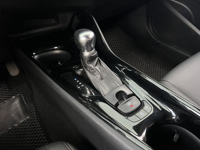 TOYOTA豐田 C-HR  第13張相片