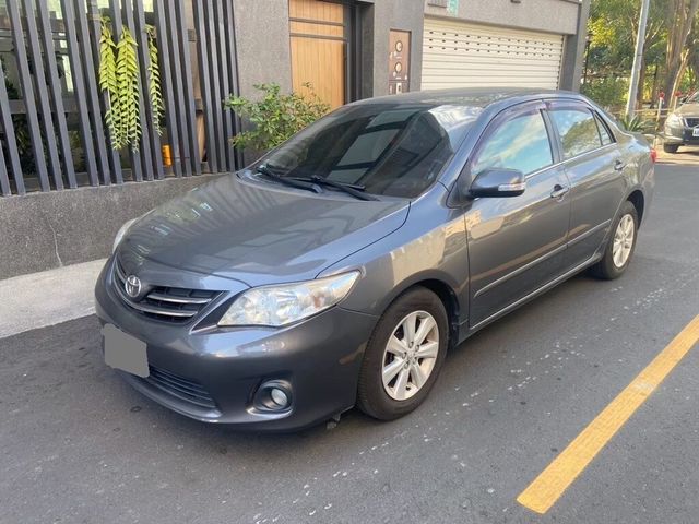 TOYOTA豐田 ALTIS  第1張相片