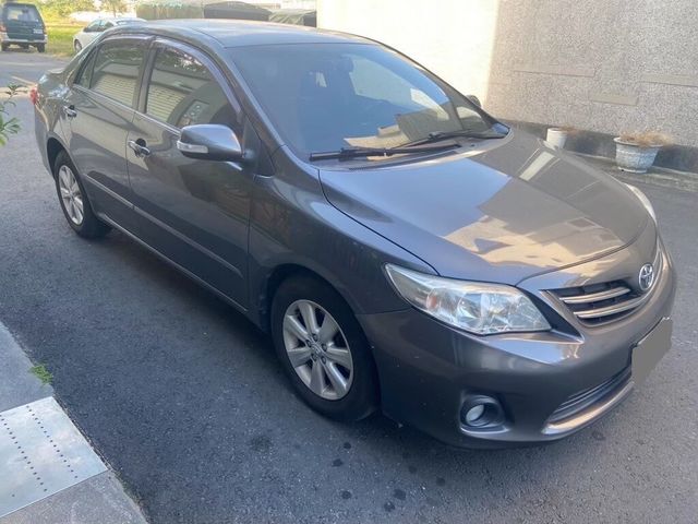 TOYOTA豐田 ALTIS  第2張相片