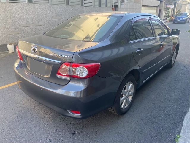 TOYOTA豐田 ALTIS  第4張相片