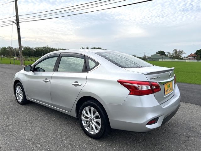 NISSAN日產 SENTRA  第18張相片