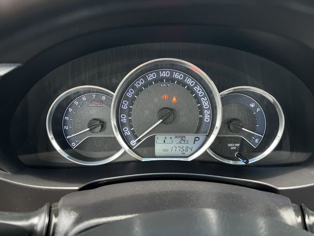 TOYOTA豐田 ALTIS  第4張相片
