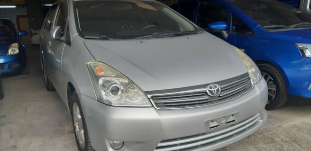 TOYOTA豐田 WISH  第5張相片