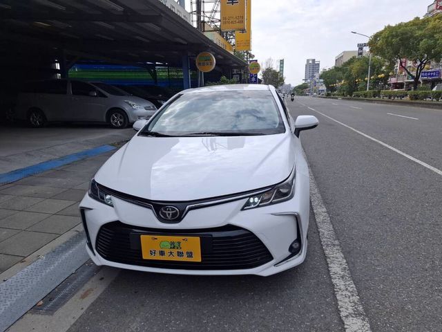 TOYOTA豐田 ALTIS  第3張相片