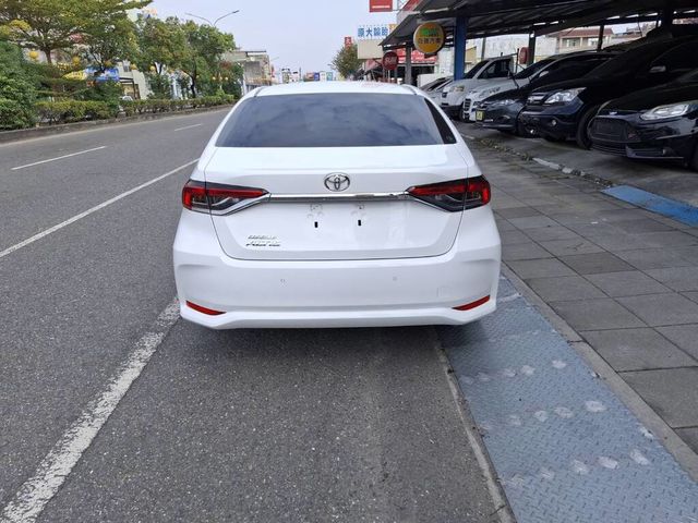 TOYOTA豐田 ALTIS  第4張相片