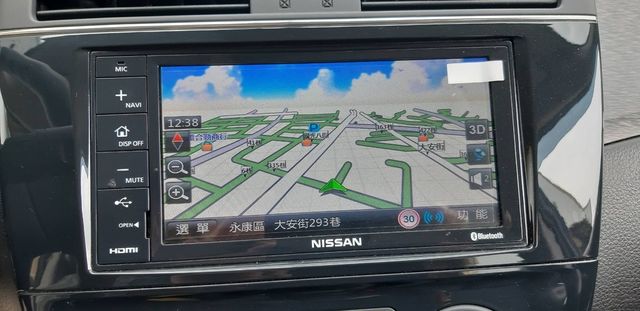 NISSAN日產 TIIDA  第9張相片