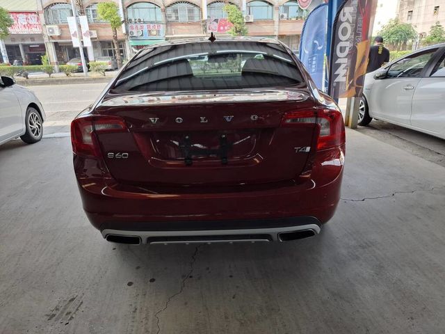 VOLVO富豪 S60  第4張相片