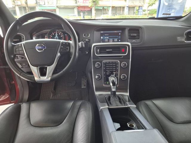 VOLVO富豪 S60  第9張相片