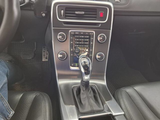 VOLVO富豪 S60  第12張相片