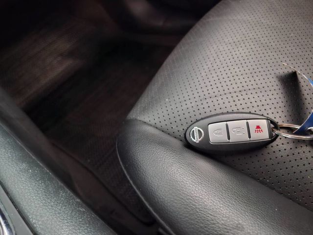 NISSAN日產 TIIDA  第12張相片