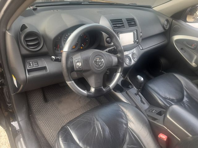 TOYOTA豐田 RAV4  第23張相片