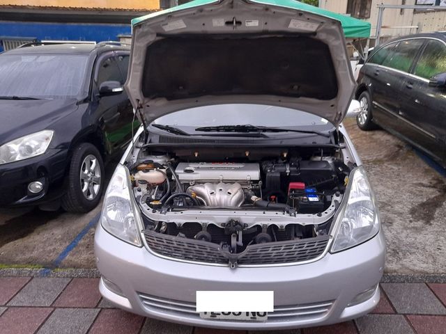 TOYOTA豐田 WISH  第11張相片