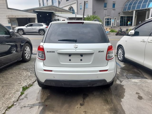 SUZUKI鈴木 SX4  第4張相片