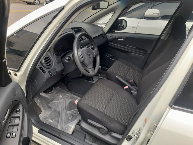 SUZUKI鈴木 SX4  第8張相片