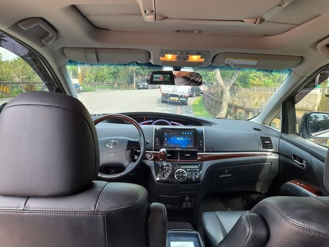 TOYOTA豐田 PREVIA  第5張相片