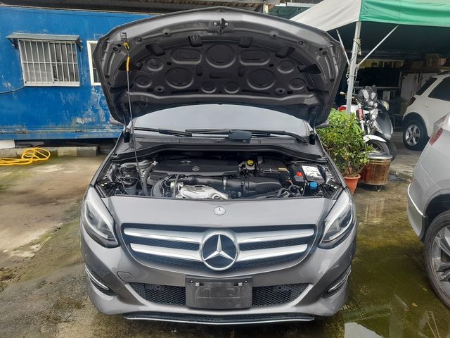 M-BENZ賓士 B180  第6張相片