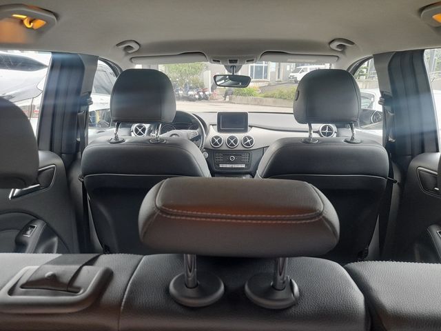 M-BENZ賓士 B180  第8張相片