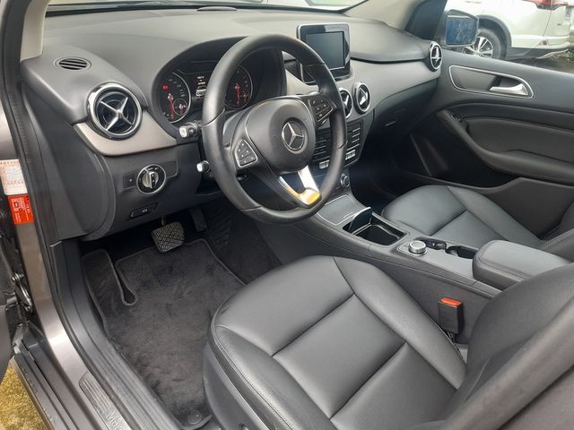 M-BENZ賓士 B180  第14張相片