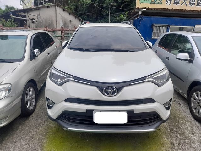 TOYOTA豐田 RAV4  第3張相片