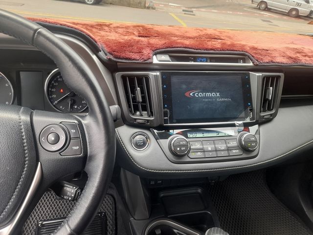 TOYOTA豐田 RAV4  第8張相片