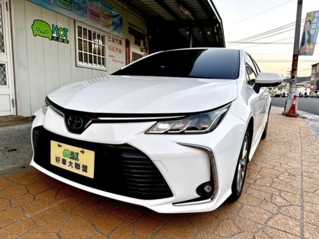 TOYOTA豐田 ALTIS  第1張相片