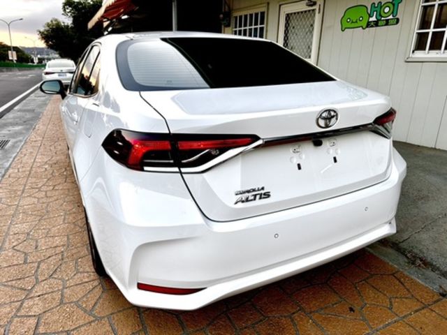 TOYOTA豐田 ALTIS  第2張相片