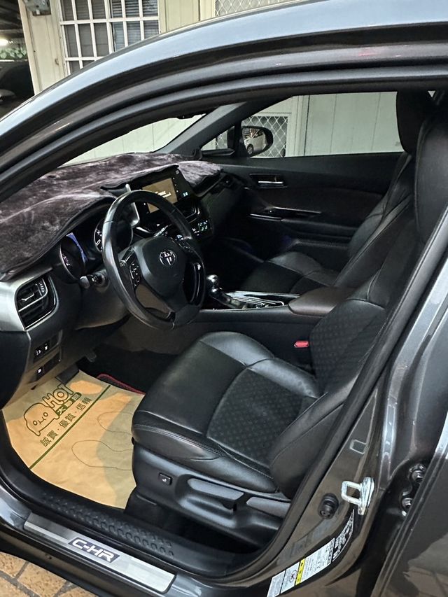 TOYOTA豐田 C-HR  第8張相片