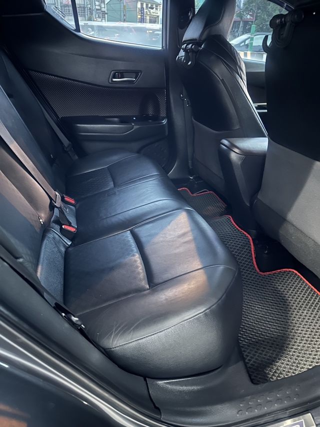 TOYOTA豐田 C-HR  第10張相片