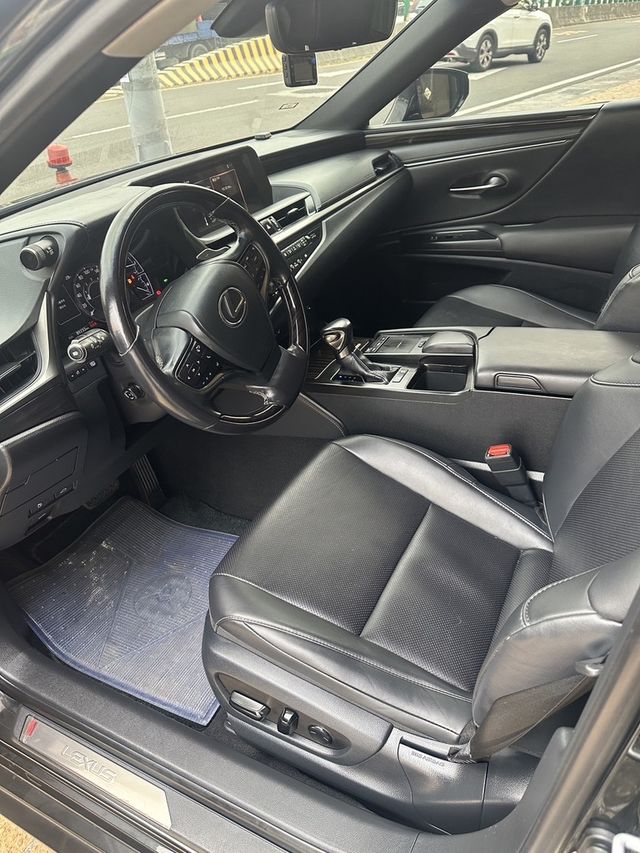 LEXUS凌志 ES200  第7張相片