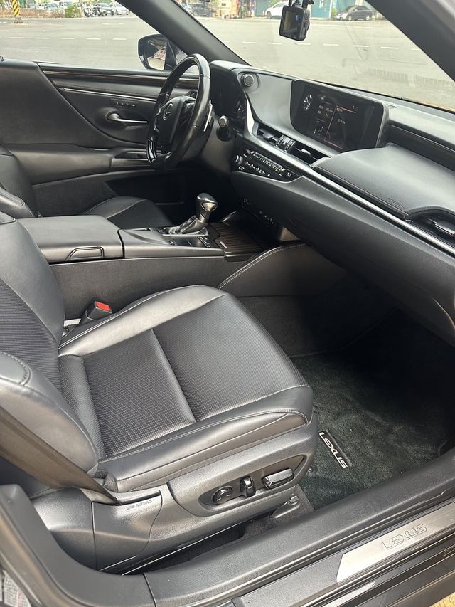 LEXUS凌志 ES200  第10張相片