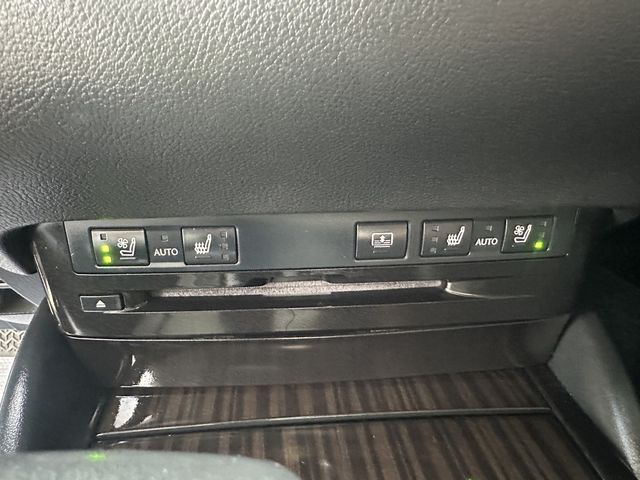 LEXUS凌志 ES200  第11張相片