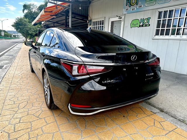 LEXUS凌志 ES200  第12張相片