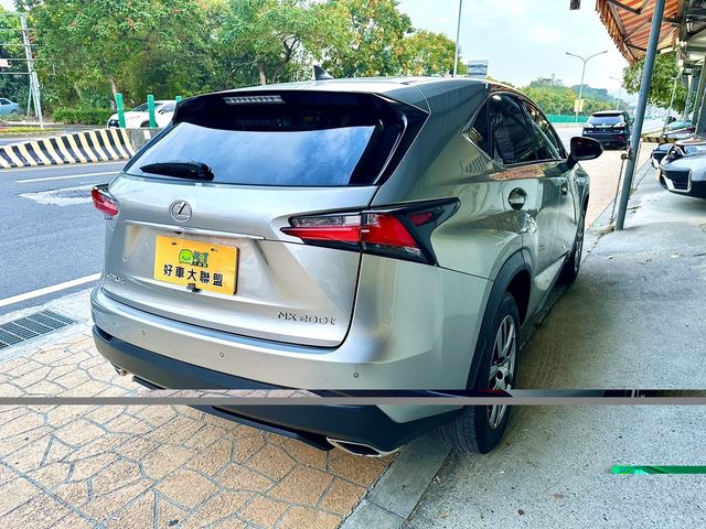 LEXUS凌志 NX200T  第4張相片