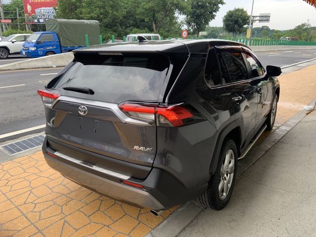 TOYOTA豐田 RAV4  第4張相片