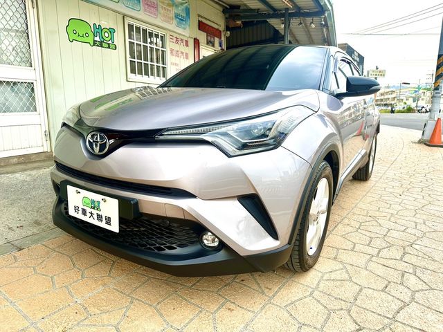 TOYOTA豐田 C-HR  第1張相片
