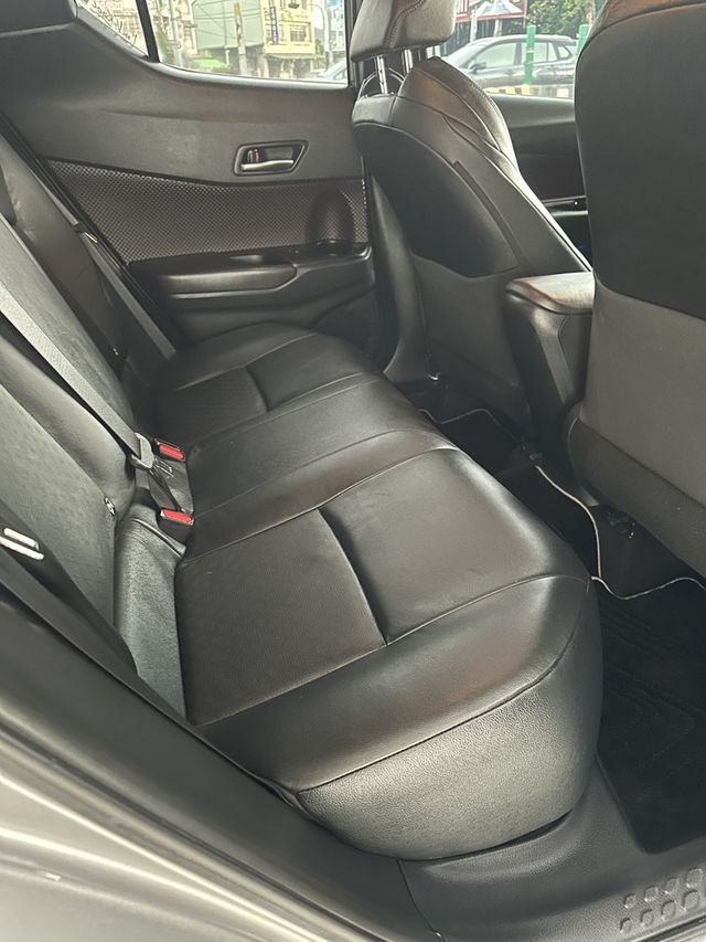 TOYOTA豐田 C-HR  第9張相片