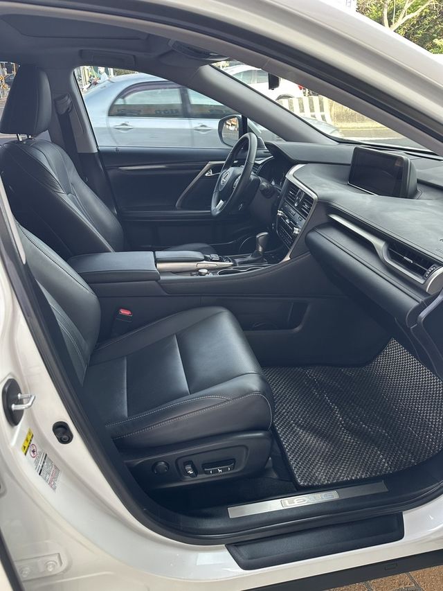 LEXUS凌志 RX300  第11張相片