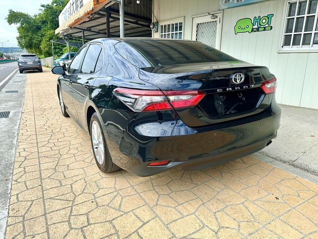 TOYOTA豐田 CAMRY  第2張相片